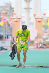 BIB: 5000
                            <button type="button" onclick="openModal(21760755)" class="btn btn-primary btn-sm float-right btn-popup" data-toggle="modal" data-target=".modal-high-quality">
                        <i class="fas fa-shopping-cart"></i> Add to Cart
                    </button>
                                            <button type="button" onclick="isThisMe(21760755, true)" class="btn btn-success btn-sm float-right btn-popup btn-isme hidden" data-toggle="tooltip" data-placement="bottom" title="นี่คือรูปของคุณใช่ไหม คลิกที่นี่เพื่อเอาเข้าอัลบั้ม">
                        <i class="fas fa-plus"></i> Add to album
                    </button>
                    <button type="button" onclick="isThisMe(21760755, false)" class="btn btn-warning btn-sm float-right btn-popup btn-isnotme hidden">
                        <i class="fas fa-ban"></i> Remove from album
                    </button>